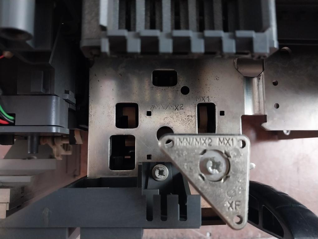 Schneider Electric Nw40 Hf Switch-disconnector Masterpact 1000V 12Kv 690V Ac23A