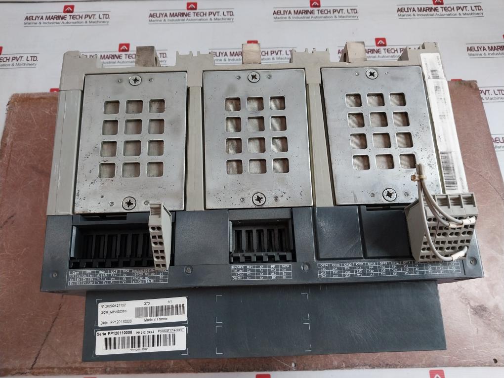 Schneider Electric Nw40 Hf Switch-disconnector Masterpact 1000V 12Kv 690V Ac23A