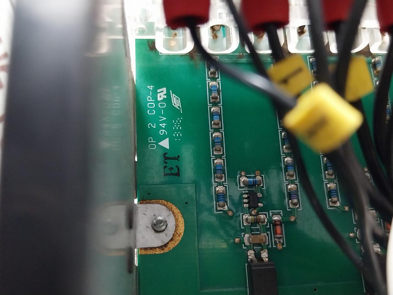 Schneider Electric P122B00V112C Overcurrent Protection Relay 94V-0 (Not Working)