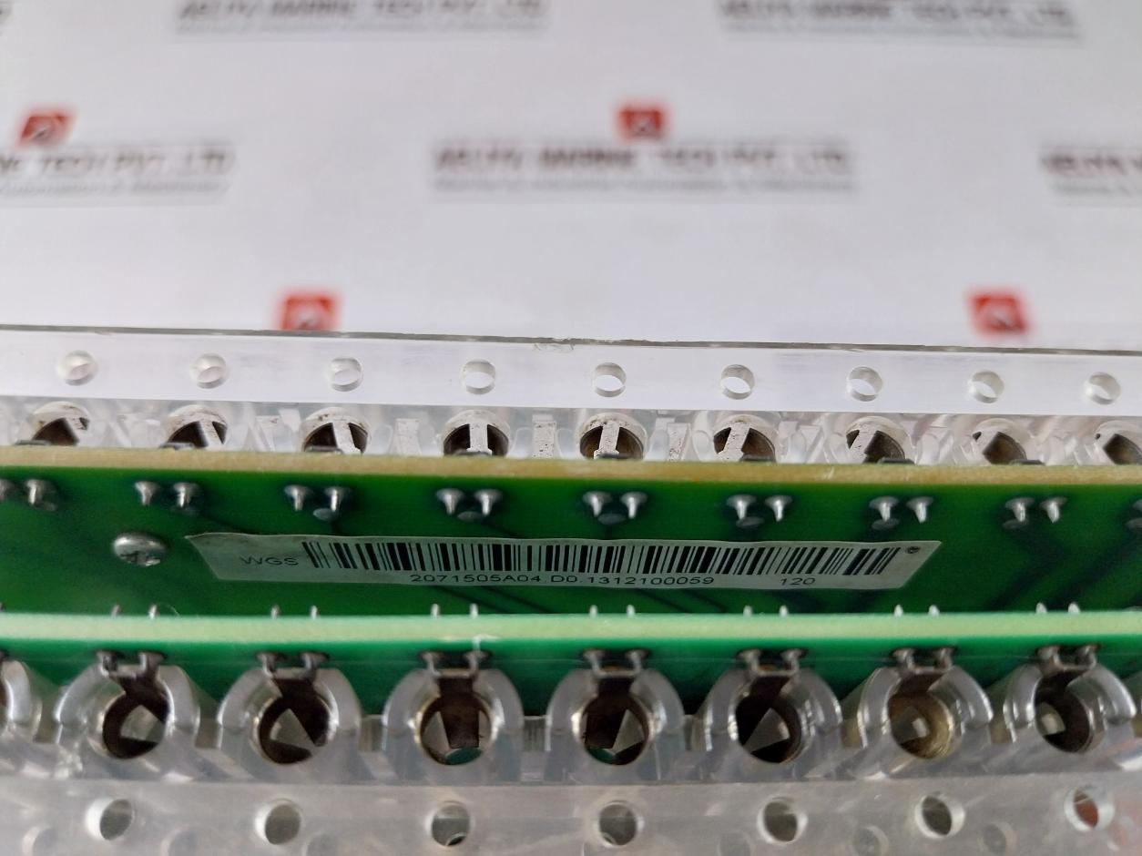 Schneider Electric P122B00V112C Overcurrent Protection Relay 94V-0 (Not Working)