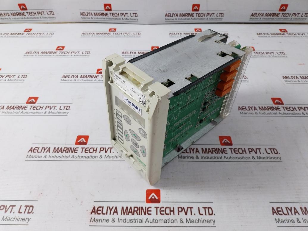 Schneider Electric P122B00V112C Overcurrent Protection Relay 94V-0 (Not Working)