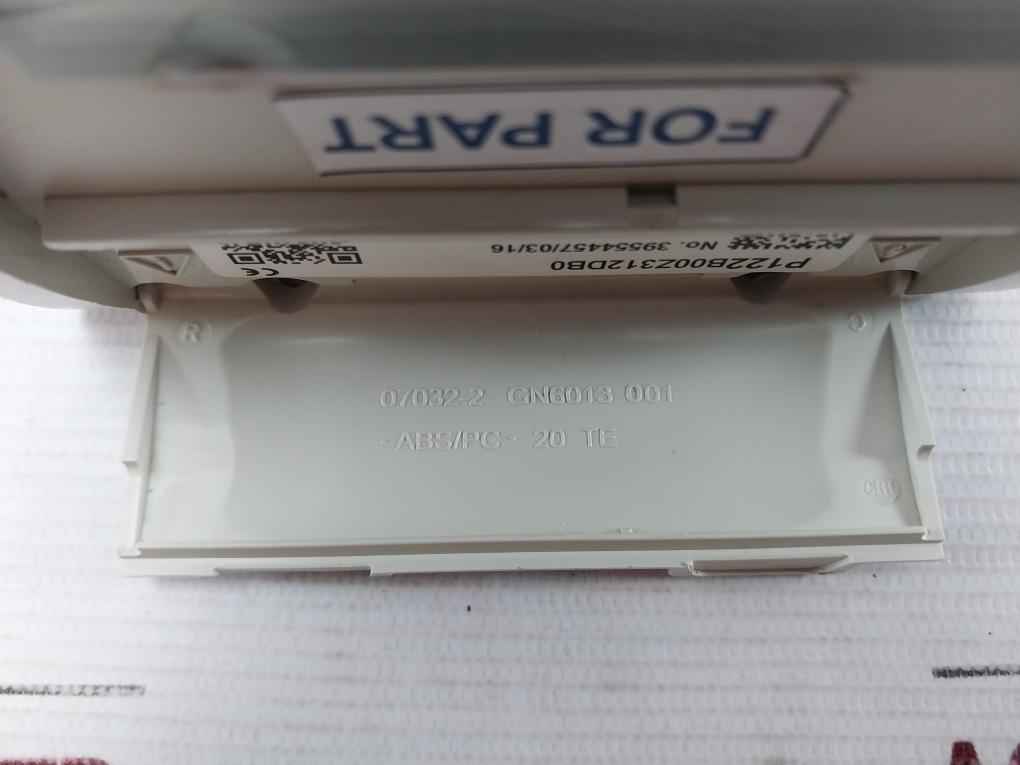 Schneider Electric P122 Overcurrent Protection Relay 48-240 Vac (Not Working)