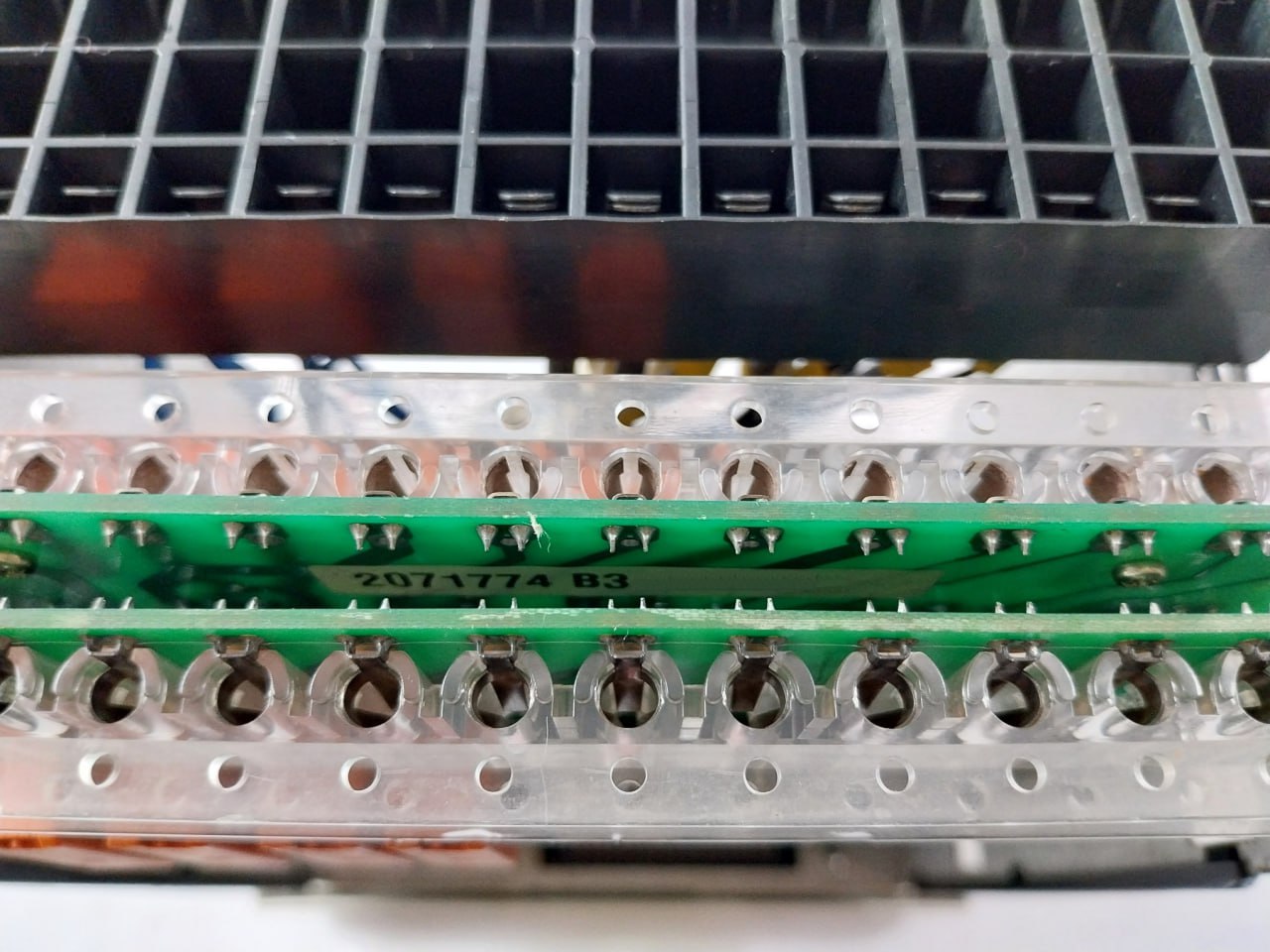 Schneider Electric P122 Overcurrent Protection Relay E311110 A