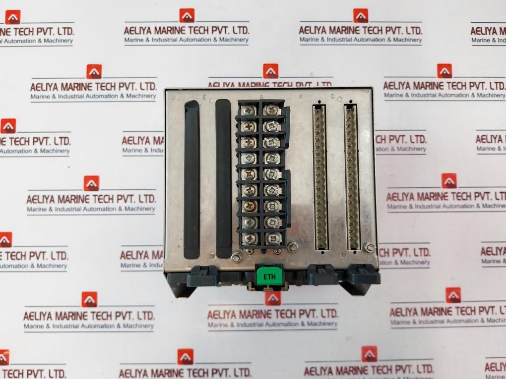 Schneider Electric P5F30W21221250216 Protection Relay 48-250 Vdc 50-60 Hz