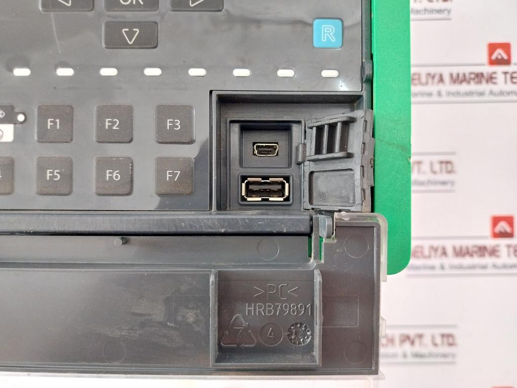 Schneider Electric P5F30W21221250216 Protection Relay 48-250 Vdc 50-60 Hz