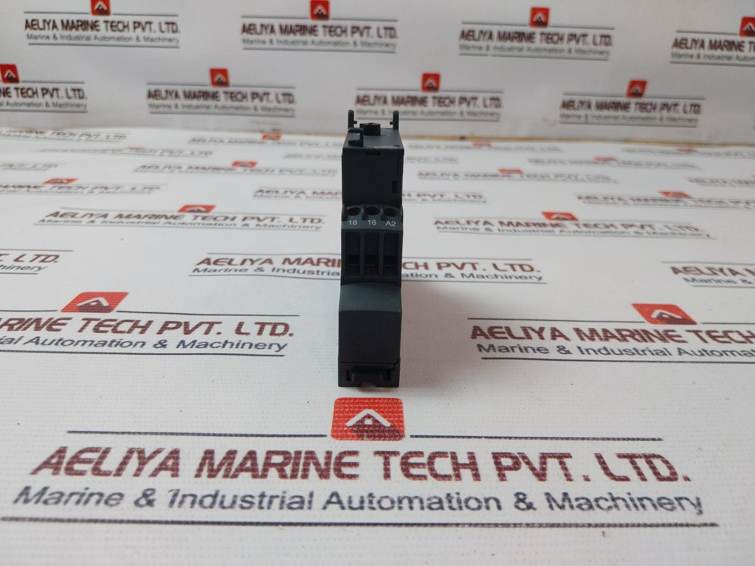 Schneider Electric RE17RAMU On Delay Timer 1-10Min 24VDC 0,6W