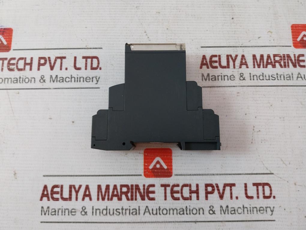 Schneider Electric Re22R2Cmr Modular Timing Relay 24–240Vac/Dc 0.05S-300H