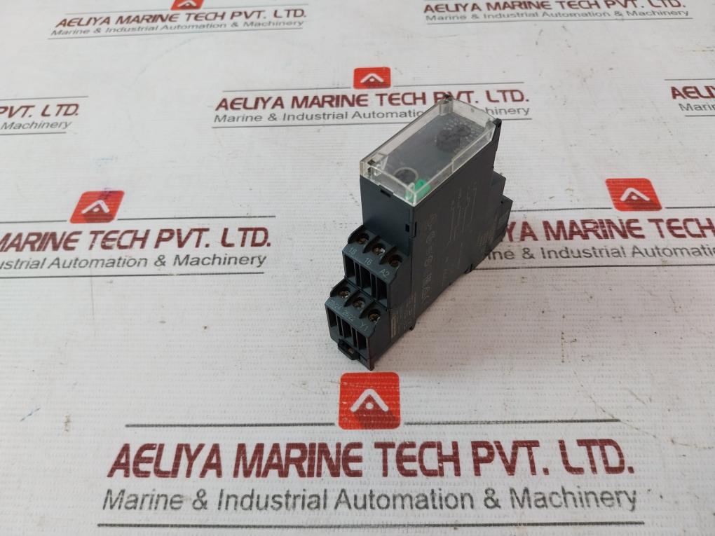 Schneider Electric Re22R2Cmr Modular Timing Relay 24–240Vac/Dc 0.05S-300H