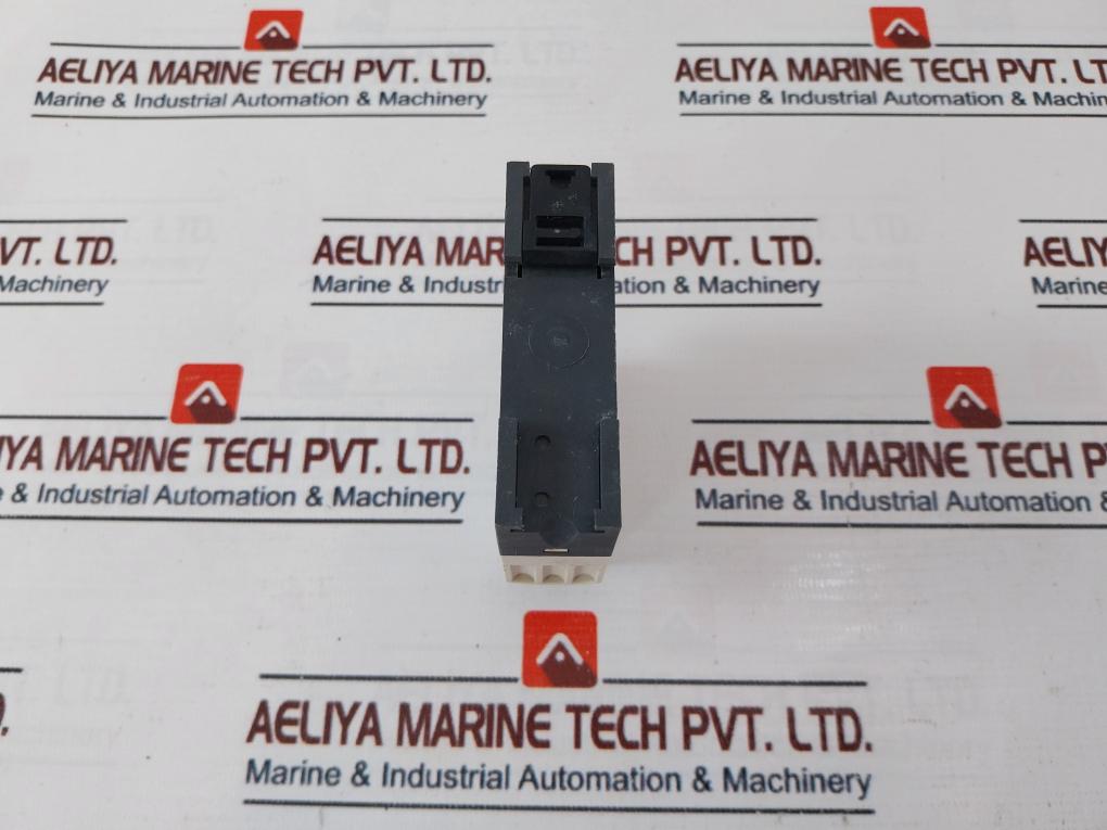 Schneider Electric RE8YG21BU Time Relay 3S-300S