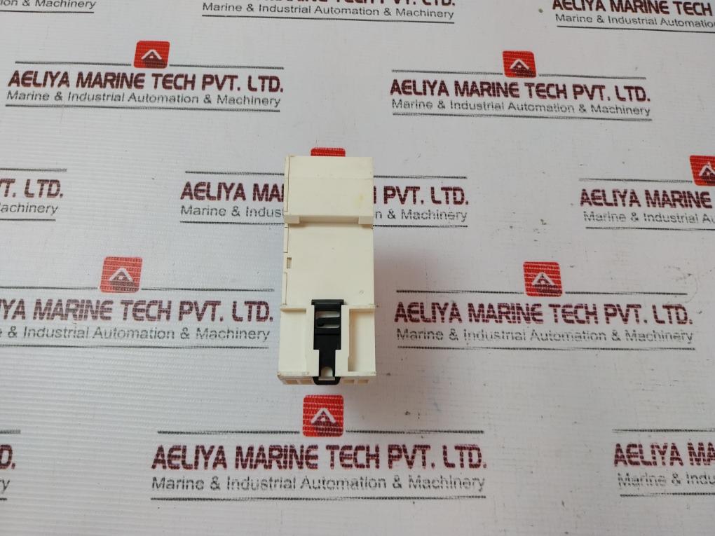 Schneider Electric RM35JA32MW Current Control Relay 0.3-30s 50/60Hz