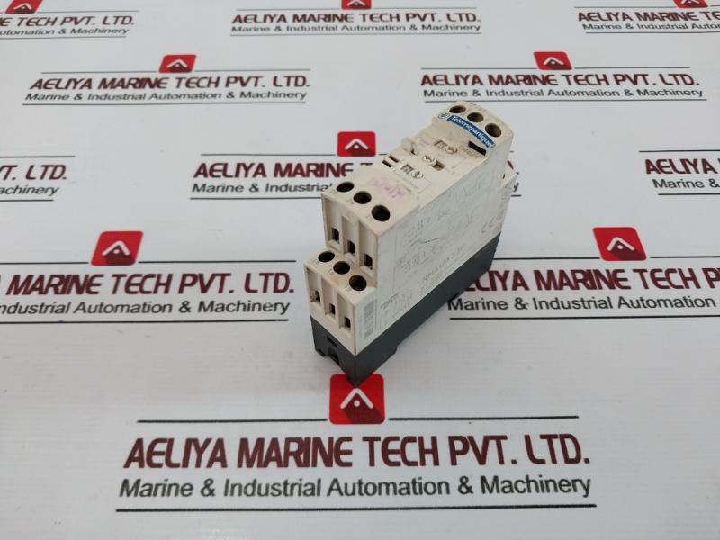 Schneider Electric Rm4ua33f Voltage Measurement Relay
