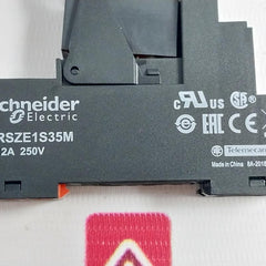 Schneider Electric Rsb 1A120Bd Interface Plug-in Relay 12A/250Vac