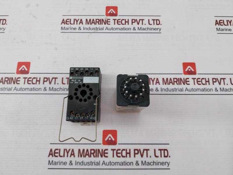 Schneider Electric Rumc3Ab2Bd Universal Plug-in Relay With Base 24Vdc 8A1342B