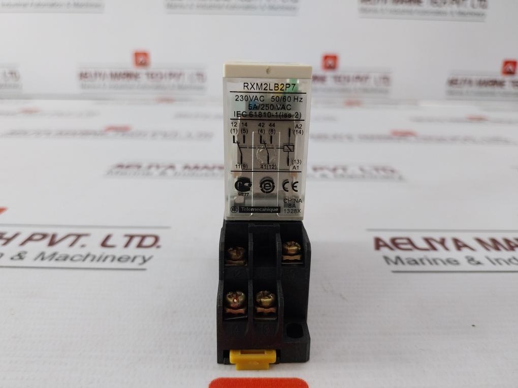 Schneider Electric Rxm2Lb2P7 Ac Coil Cube Relay With Base Socket 230Vac 50/60Hz