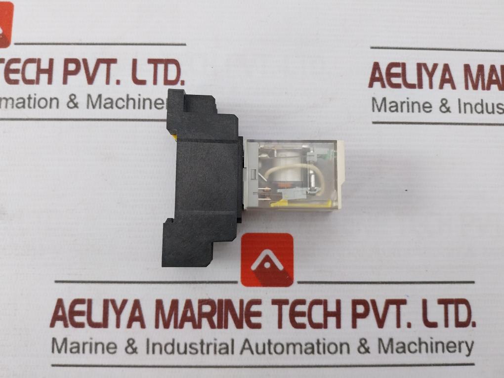 Schneider Electric Rxm2Lb2P7 Ac Coil Cube Relay With Base Socket 230Vac 50/60Hz