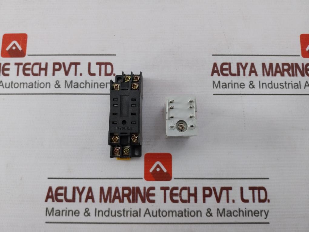 Schneider Electric Rxm2Lb2P7 Ac Coil Cube Relay With Base Socket 50/60 Hz
