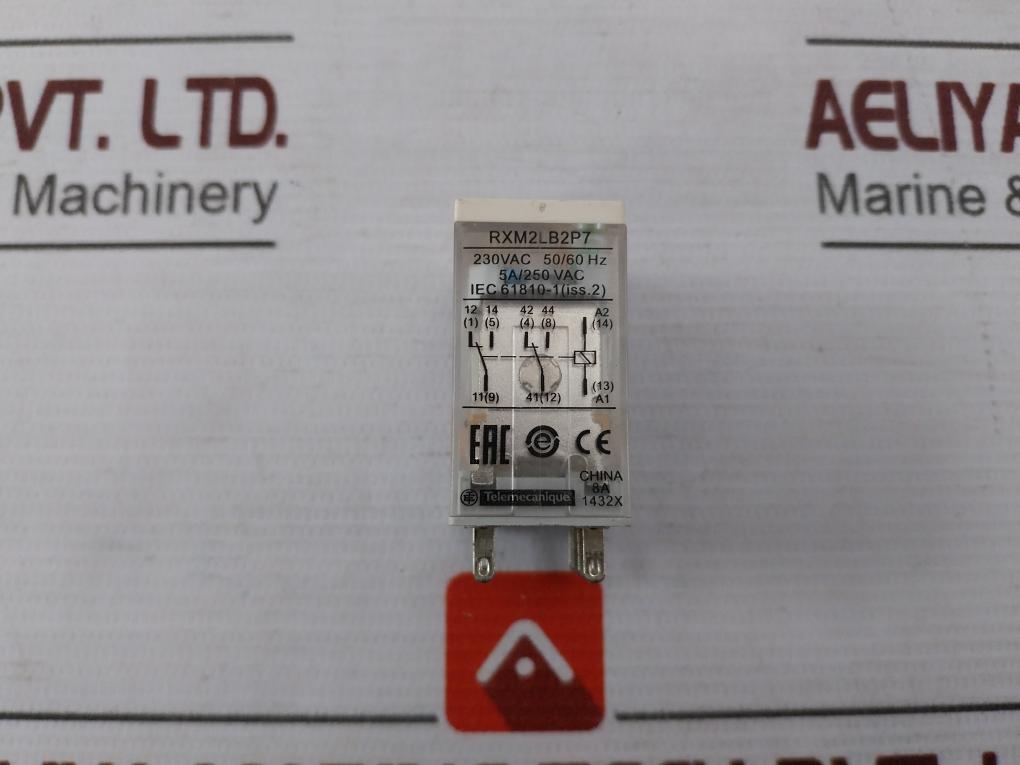 Schneider Electric Rxm2Lb2P7 Ac Coil Cube Relay With Base Socket 50/60 Hz
