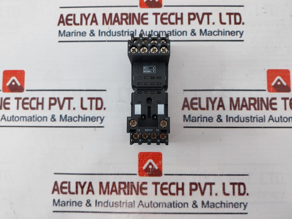 Schneider Electric Rxm4Ab1F7 Relay With Base