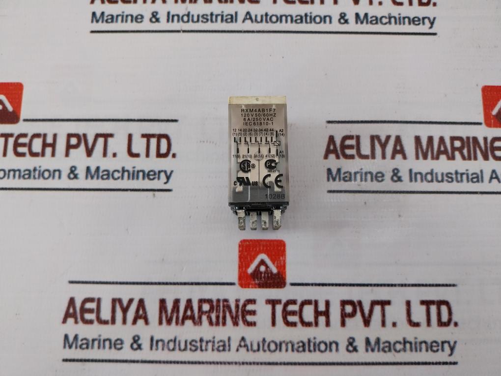 Schneider Electric Rxm4Ab1F7 Relay With Base