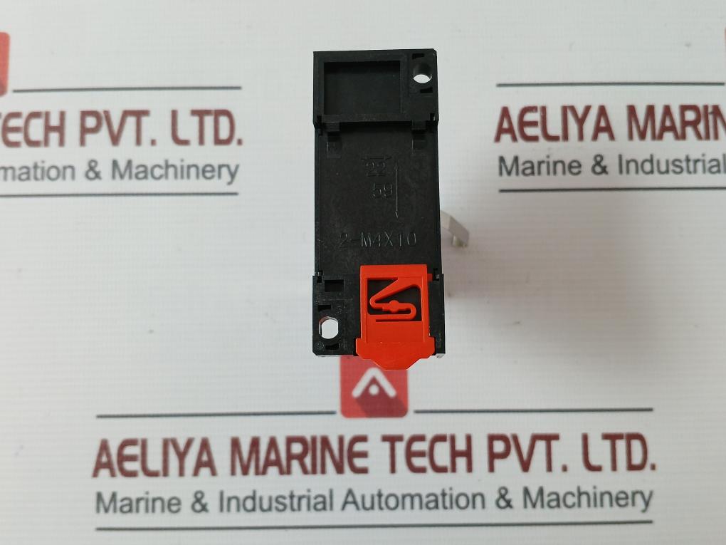 Schneider Electric Rxm4Lb2P7 Plug-in Relay With Socket Rxze1M4C 50/60Hz &nbsp;