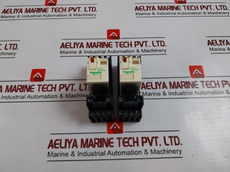Schneider Electric Rxm4ab1p7 Miniature Plug-in Relay On Rxze2m114m Socket