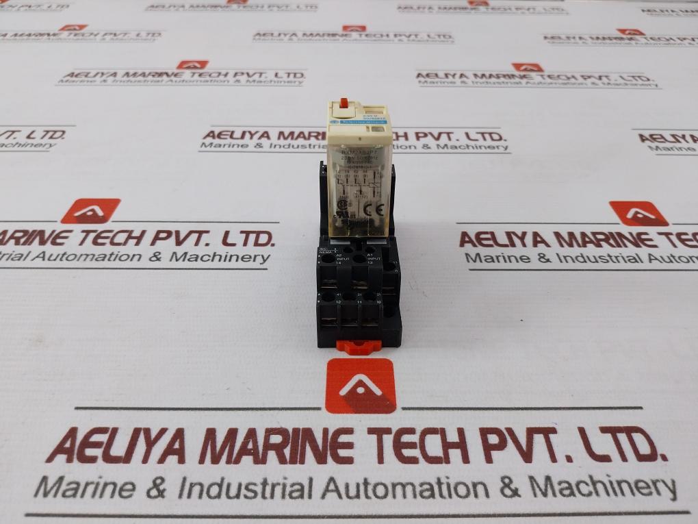 Schneider Electric Rxze2M114 Relay Socket Rxm2Ab2P7 230V 50/60Hz 12 A/250 Vac