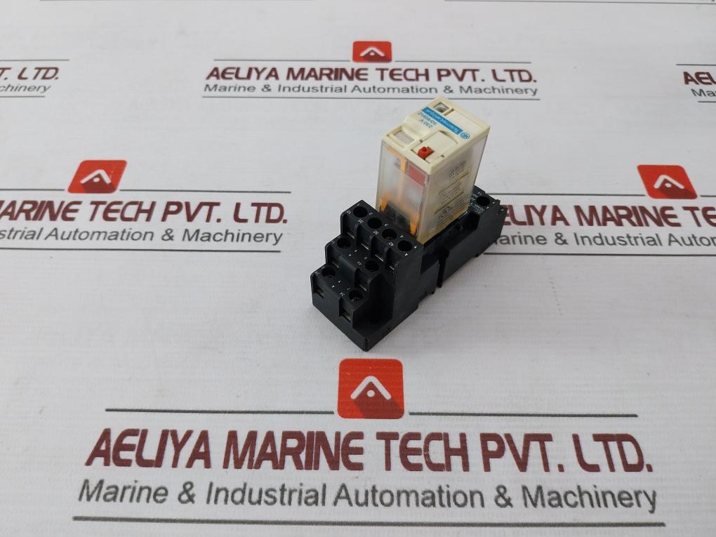 Schneider Electric Rxze2M114 Relay Socket Rxm2Ab2P7 230V 50/60Hz 12 A/250 Vac