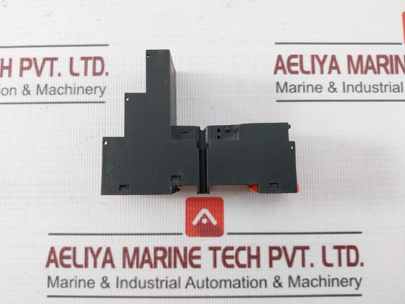 Schneider Electric Rxze2S111M Relay Socket 250V Ac/300V Ac 10A 8A1508X