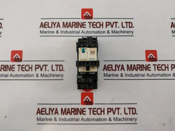 Schneider Electric Rxze2m114 Relay Socket With Base 300v