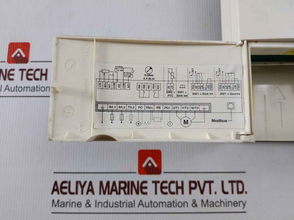 Schneider Electric S1b22643 A01 Drive Controller Unit 0-10vdc 4.4 Lb.in