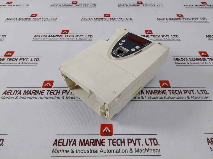 Schneider Electric S1b22643 A01 Drive Controller Unit 0-10vdc 4.4 Lb.in