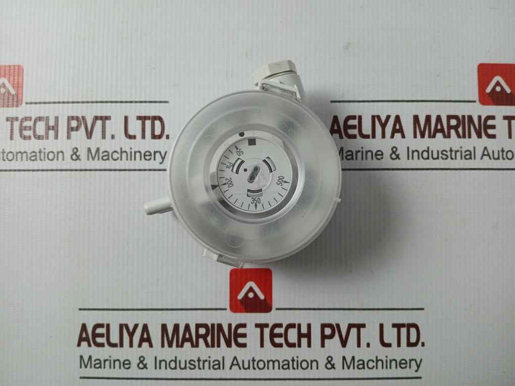 Schneider Electric Spd910-500Pa Differential Pressure Switch 004701070 50-500 Pa