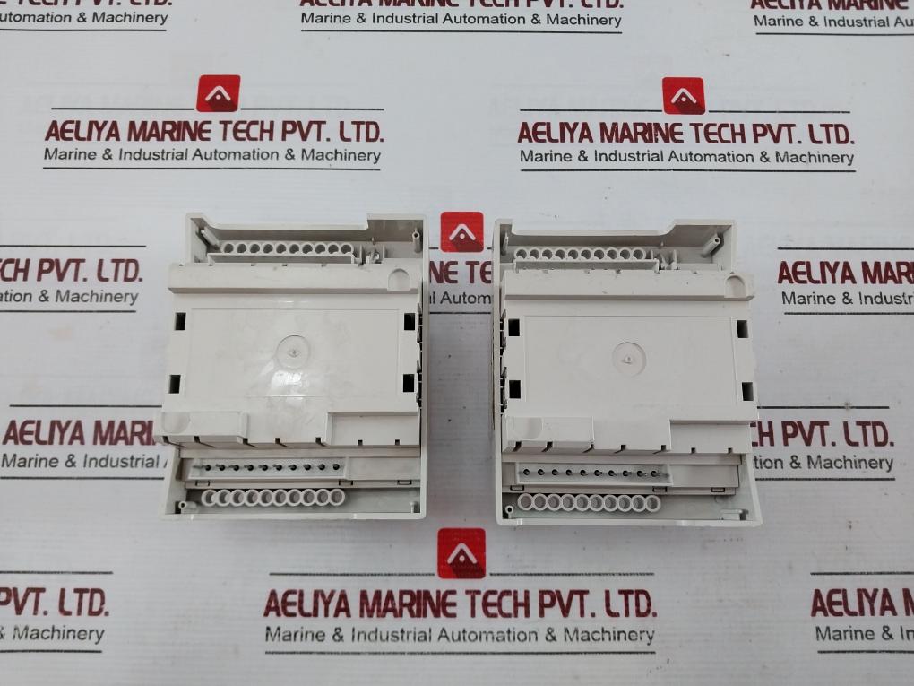 Schneider Electric TAC XENTA 401 Programmable Controller 2VA 24VAC