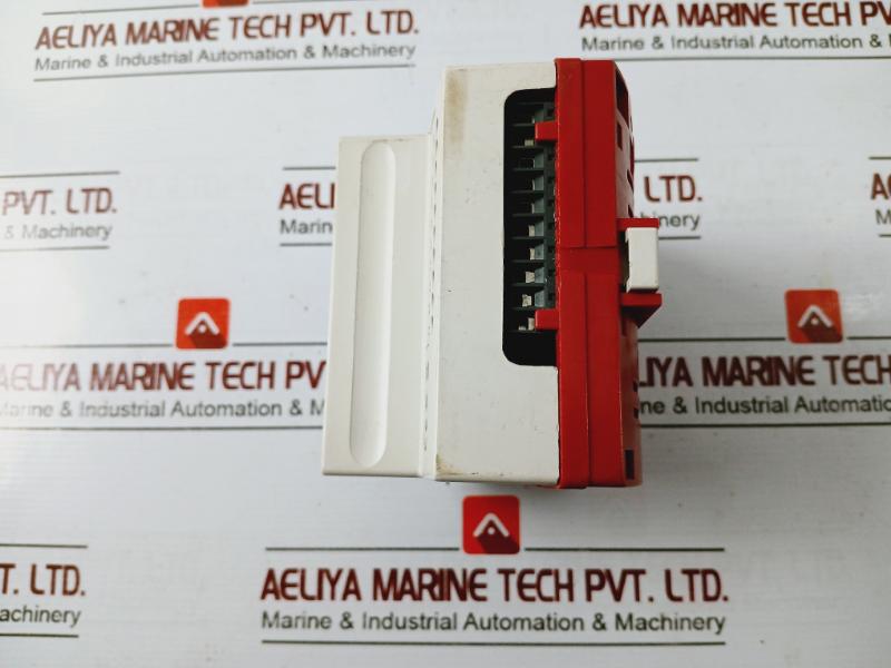 Schneider Electric Tac Xenta 401 Programmable Controller HW 2.2 24VAC Class 2