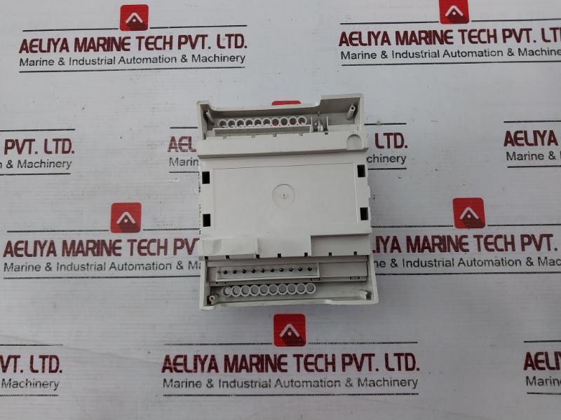 Schneider Electric Tac Xenta 411 Digital Input Module 2Va 24Vac Class 2