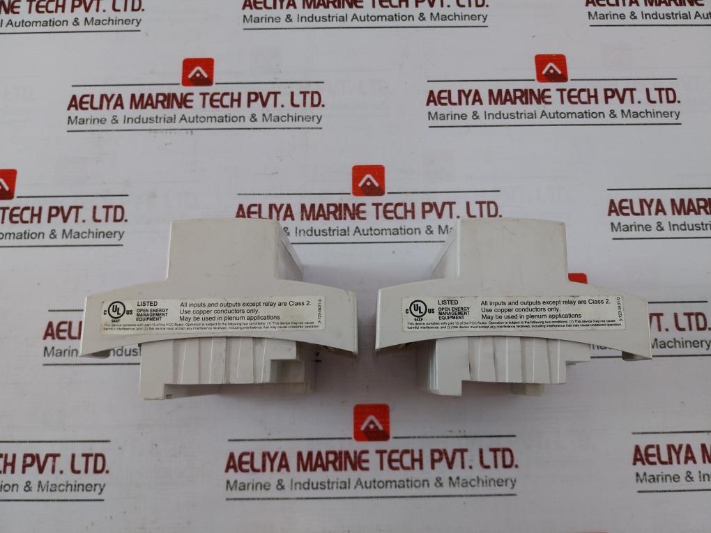 Schneider Electric Tac Xenta 421A Universal Input Module 8VA 24VAC VER: 1.14