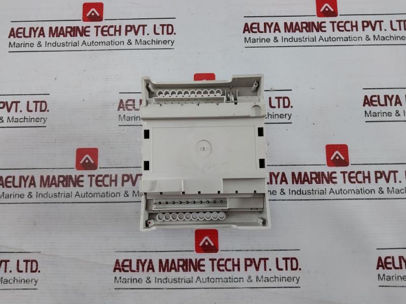 Schneider Electric Tac Xenta 421A Universal Input & Relay Output Module Class 2