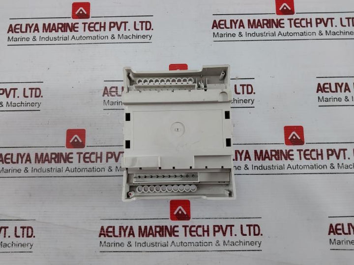 Schneider Electric Tac Xenta 421A Universal Input & Relay Output Module Class 2