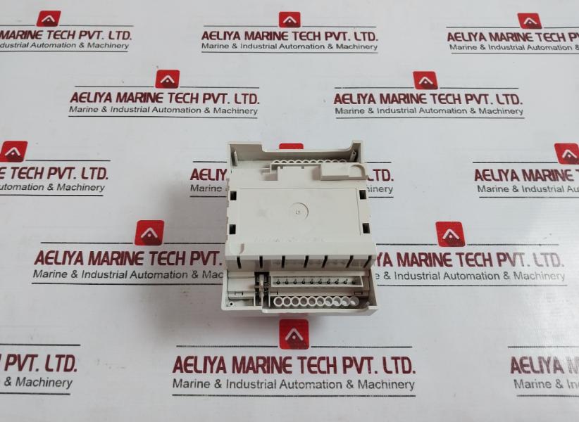 Schneider Electric Tac Xenta 511 Web Server Plc 24 Vac Ver 5.0.1 Class 2