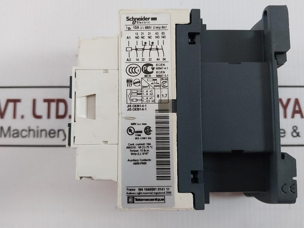Schneider Electric/Telemecanique Cad 32 Control Relay 110V 50/60 Hz 690V