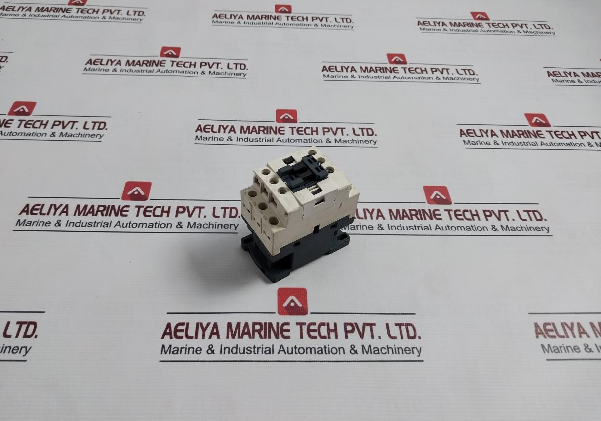 Schneider Electric/Telemecanique Cad32 Control Relay 690V 50/60Hz