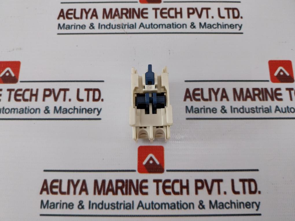 Schneider Electric/ Telemecanique Ladn20 Auxiliary Contact Block 690V 10A