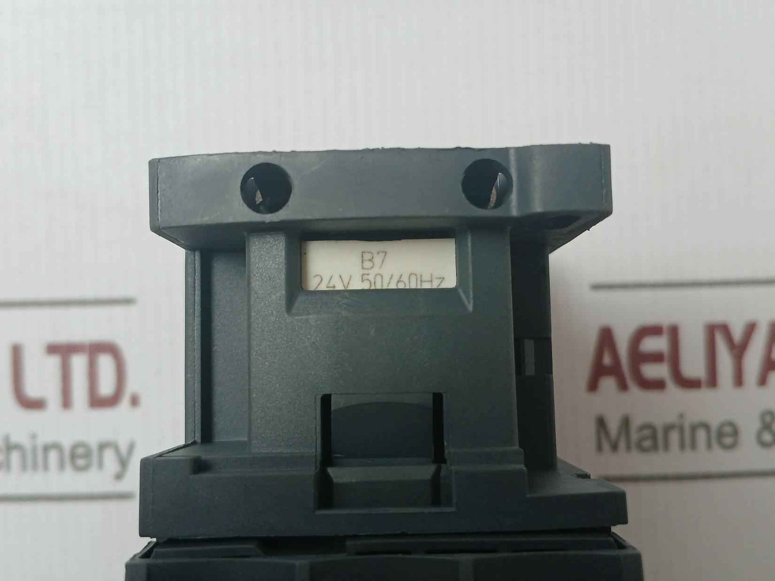 Schneider Electric/Telemecanique Lc1D25 3 Pole Ac Power Contactor 220/440V 25A