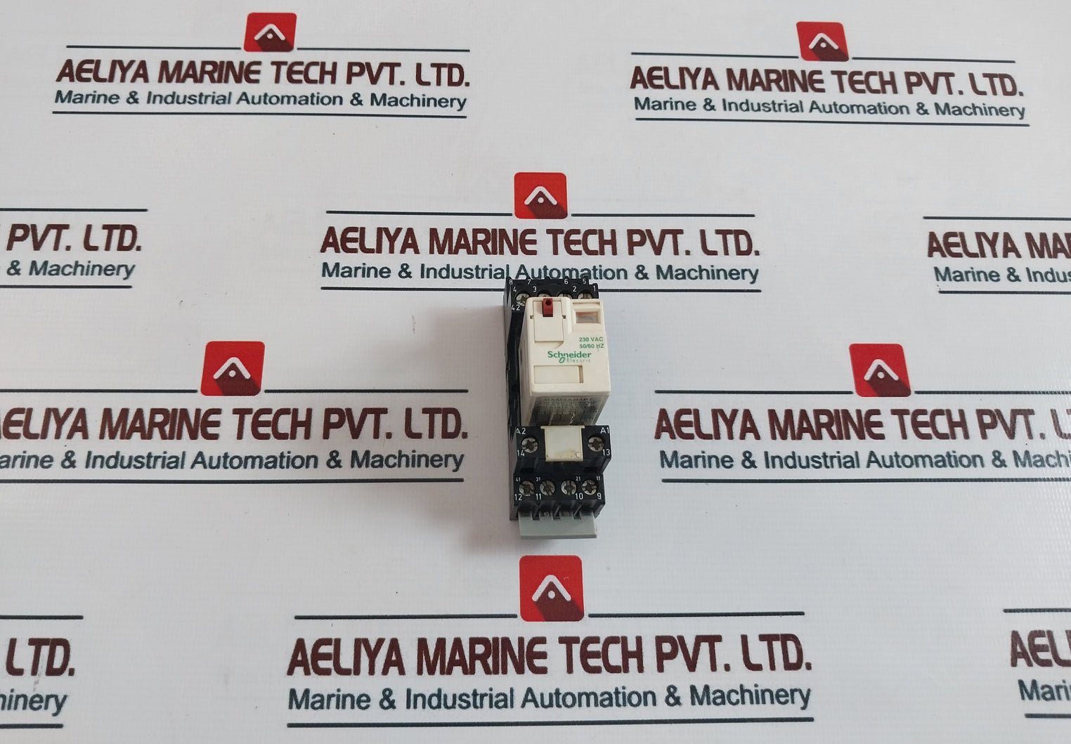 Schneider Electric/ Telemecanique Rxm4Ab1P7 Miniature Plug-in Relay W/ Socket