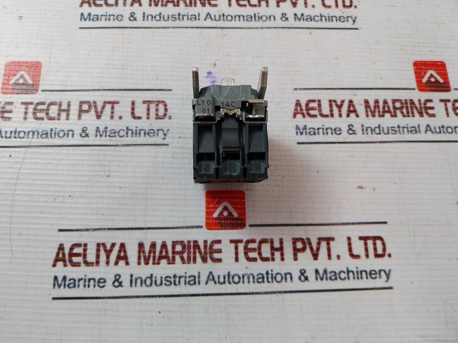 Schneider Electric Telemecanique Zb4Bw0B45 Contactor 10A