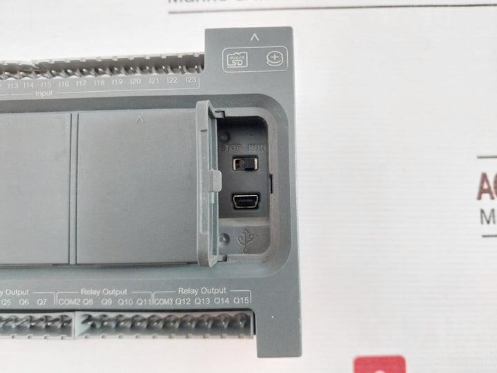 Schneider Electric Tm200Ce40R Controller Relay 100-240Vac 50/60Hz 56-69Va