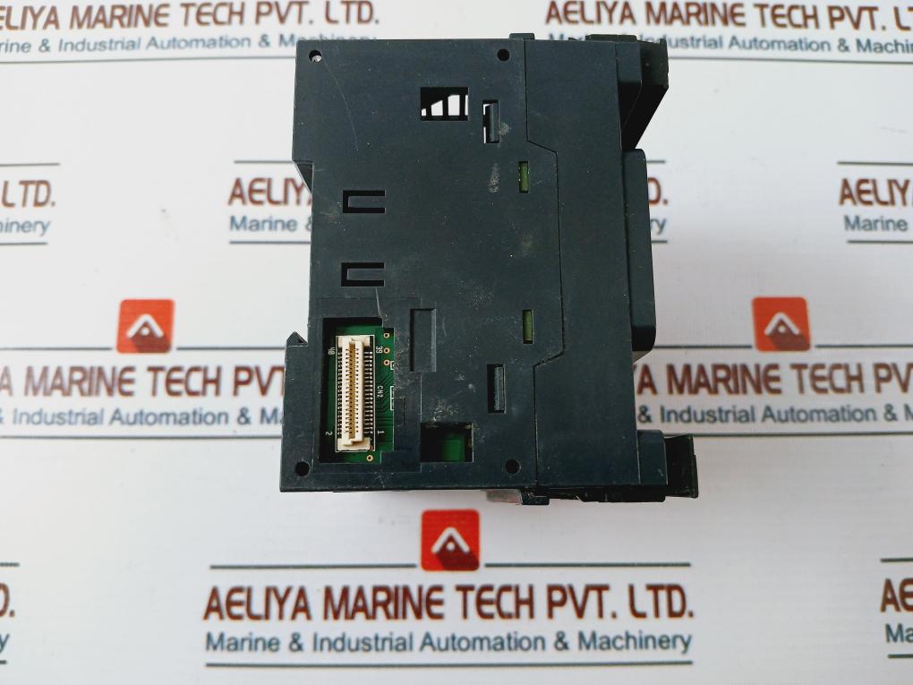 Schneider Electric TM221CE24T Logic Controller 24VDC