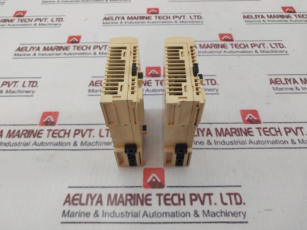 Schneider Electric Tm2Ami4Lt Modicon Logic Controller I/O Expansion Module