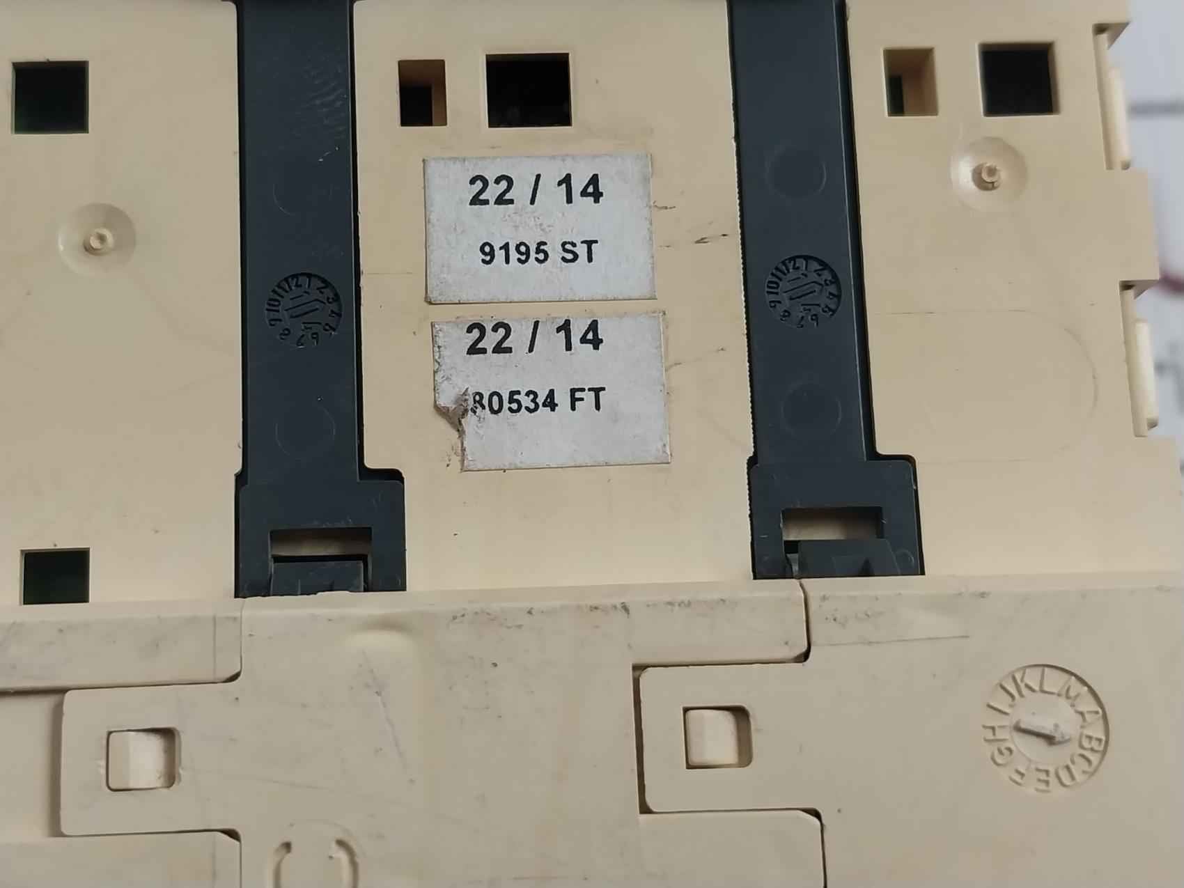 Schneider Electric Tm5C24D12R Compact I/O Expansion Block 230Vac 5A