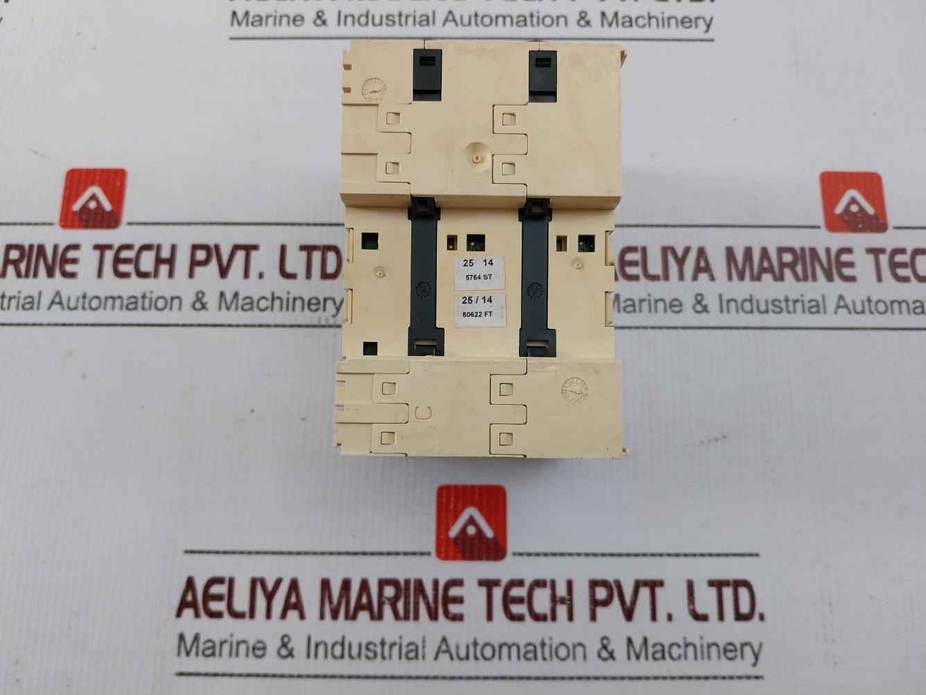 Schneider Electric Tm5C24D12R Compact I/O Expansion Block 24Vdc 165Ma